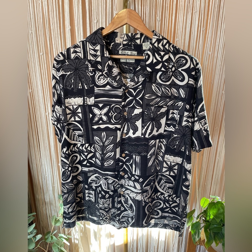 black, gray, and ivory silk Batik Bay short sleeve Hawaiian shirt island